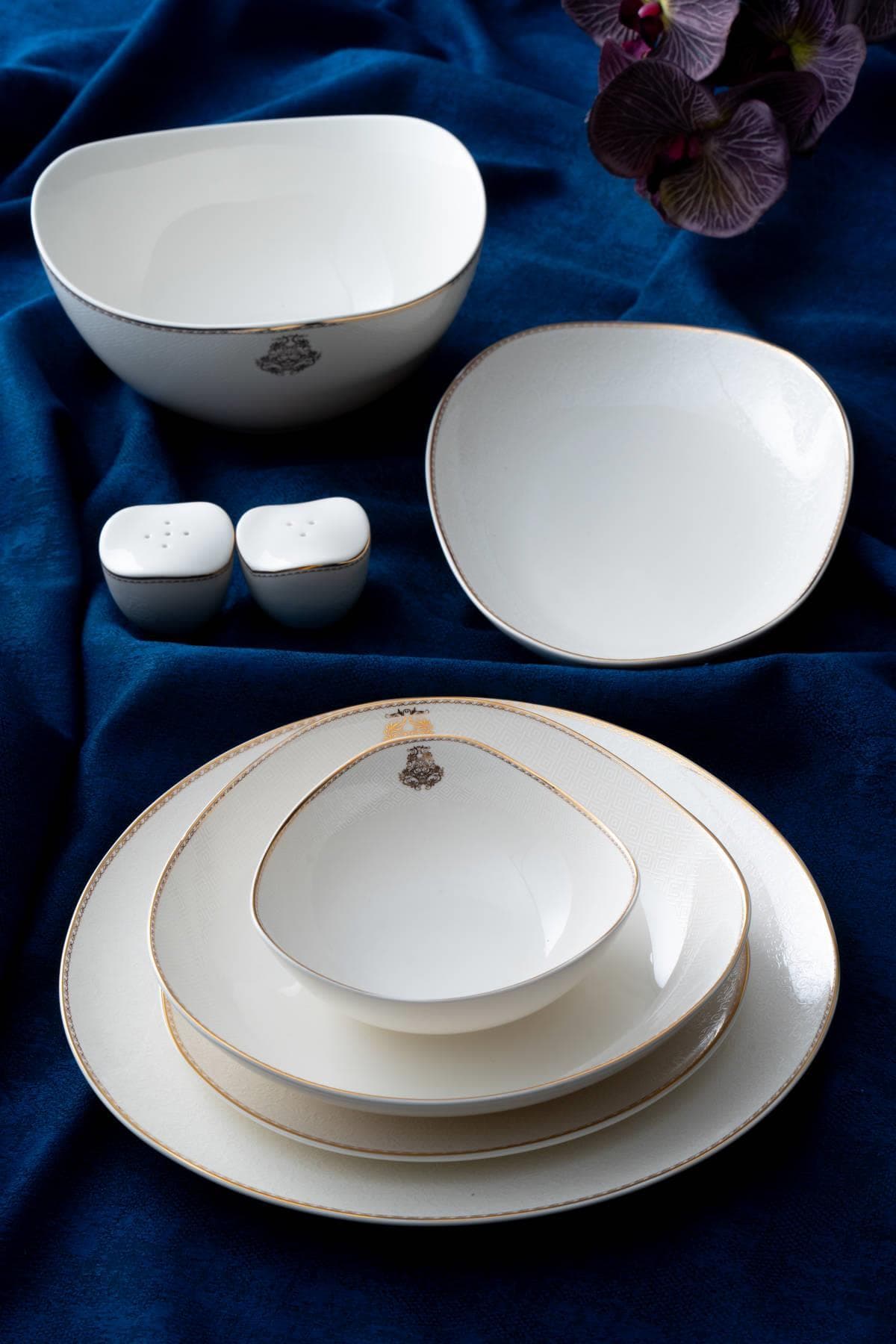 Set Pjatash Porcelani -April